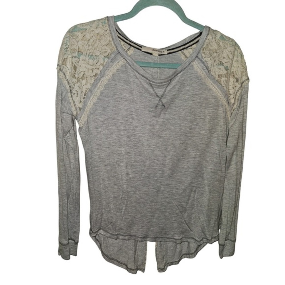 Rewind Gray Lace Shoulder Sleeve Split Back Casual Top Womens Medium